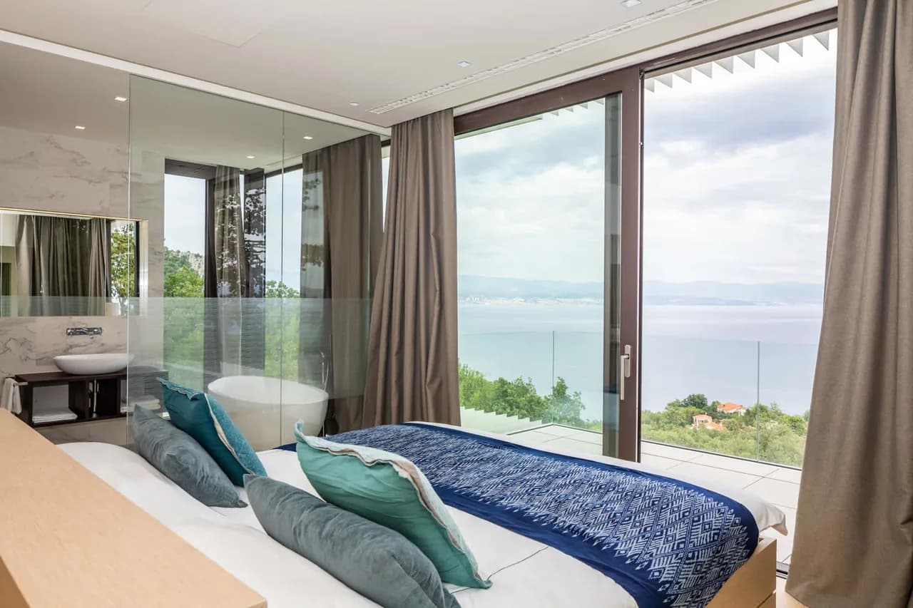 Stilvolle Villa mit Meerblick und Pool, Foto 3
