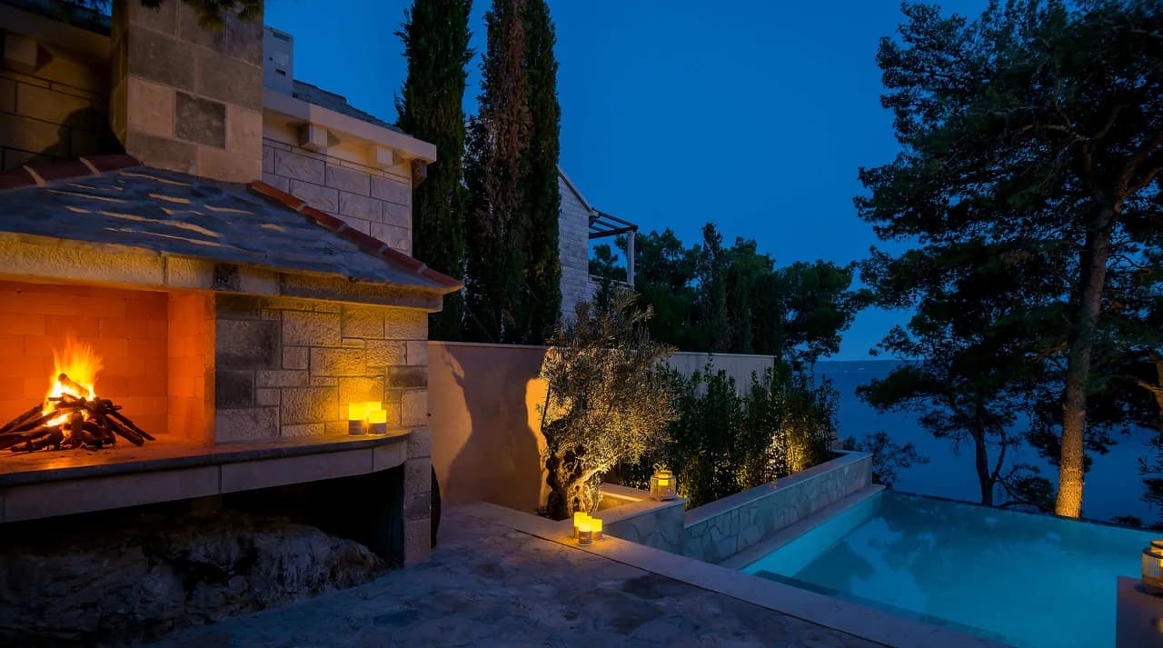Bohemian Beachside Villa With Private Balcony photo 4