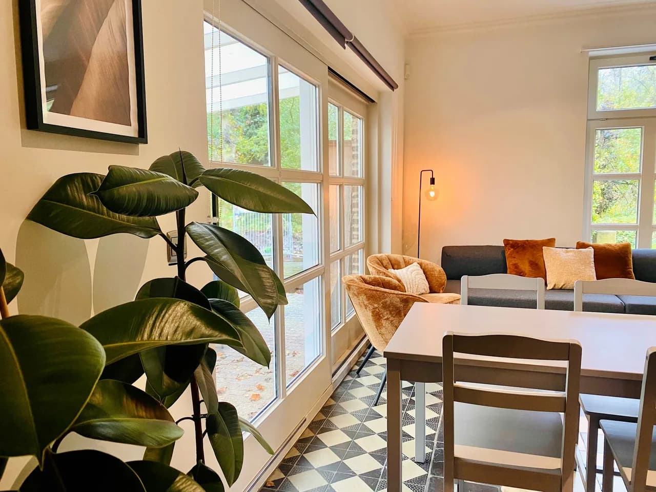 Spacious Ten Bedroom Retreat in Brussels photo 5