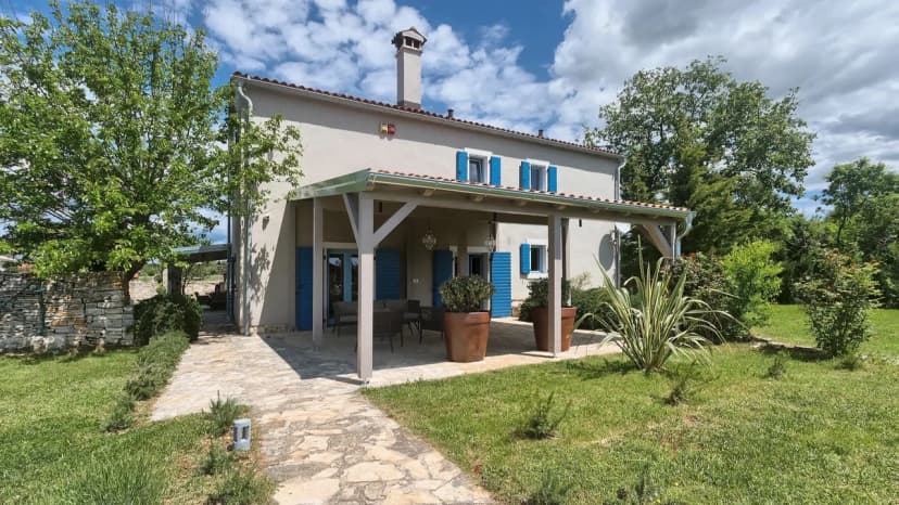 Beautiful Countryside Villa With Terrace