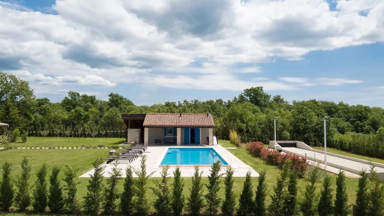 Belle Villa de Campagne avec Terrasse, photo 3
