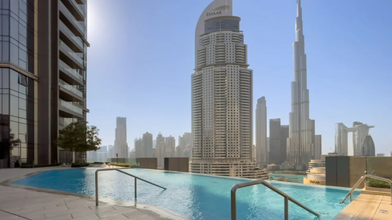 Exclusive Dubai Apartment Near Iconic Burj photo 4