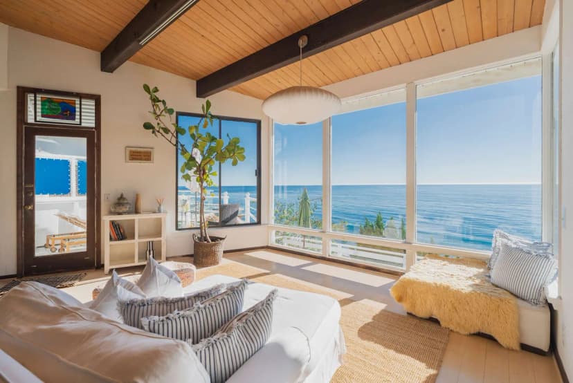 Beachfront Four-Bedroom Bungalow in Malibu