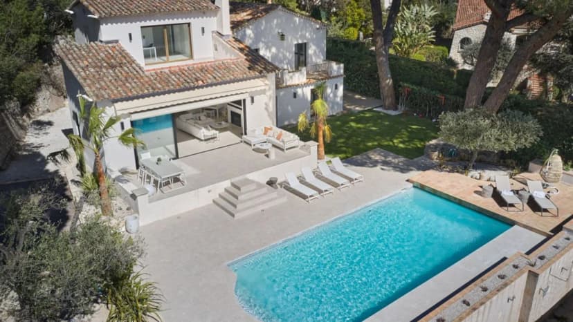 Elegant Neo-provençal Retreat in Cannes
