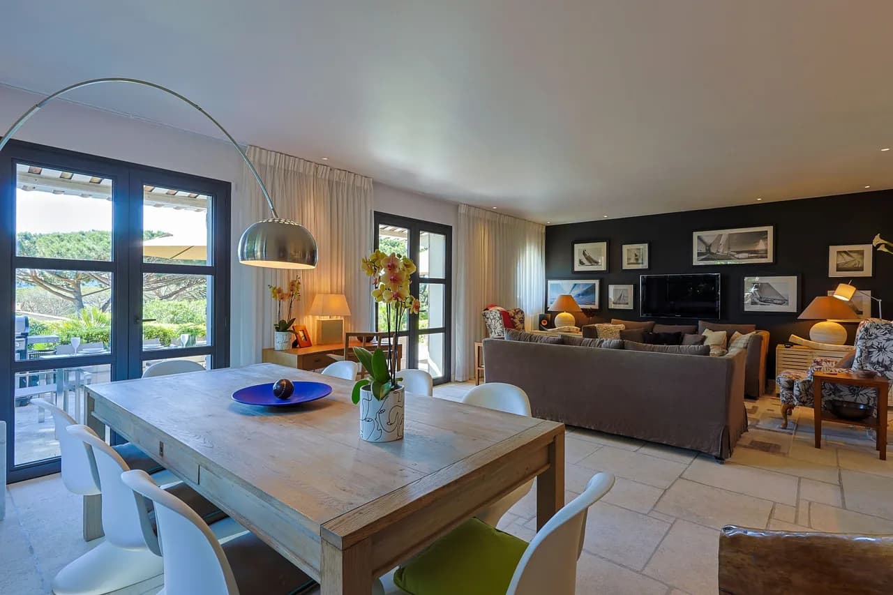 Luxurious Retreat Villa In Pampelonne photo 4