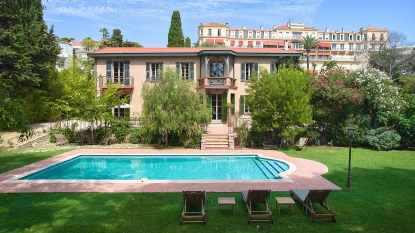 High-end Comfort in Historic Surroundings
