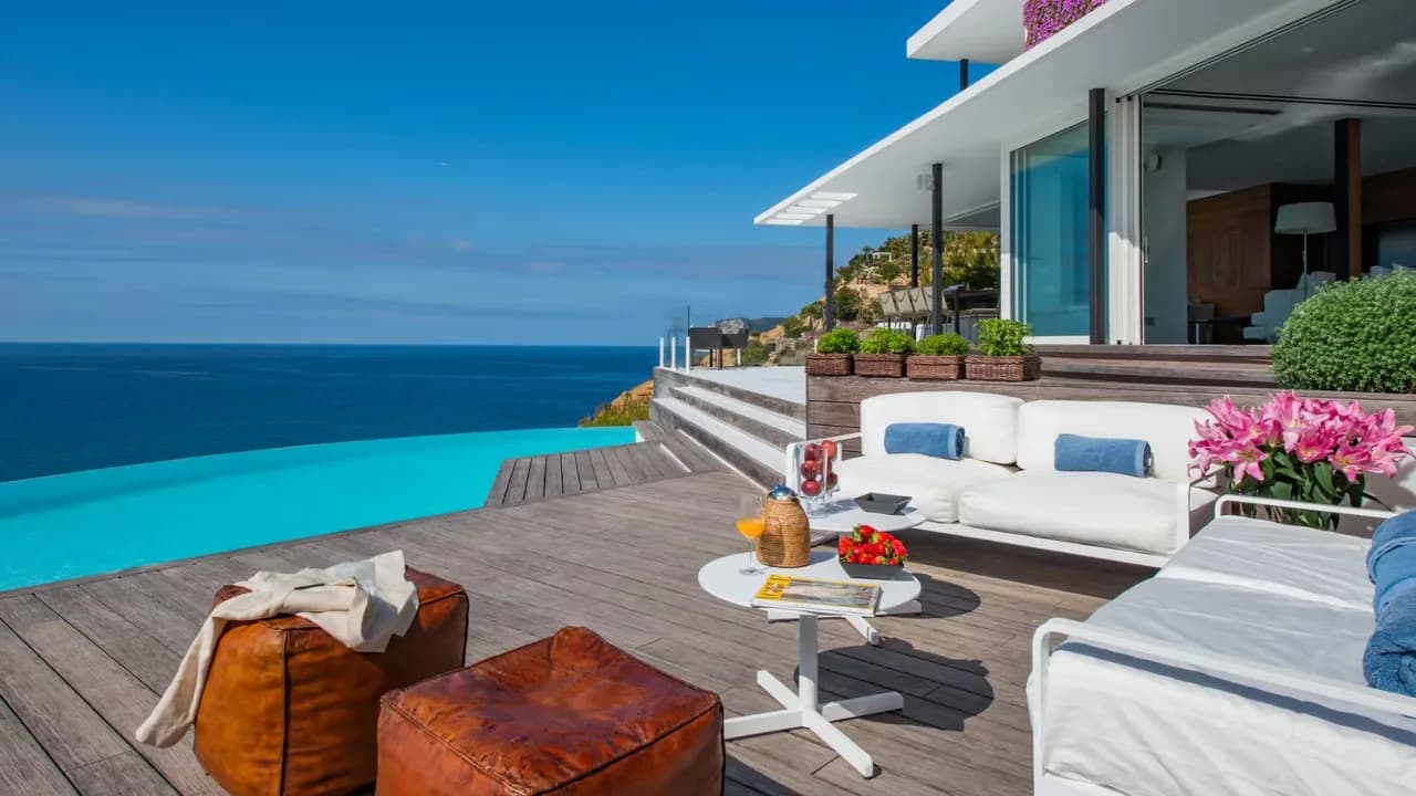 Villa Elegante con Vistas al Mar desde la Piscina, foto 5