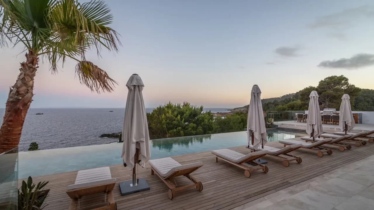 Villa Frente al Mar de Lujo con Piscina Infinita, foto 4