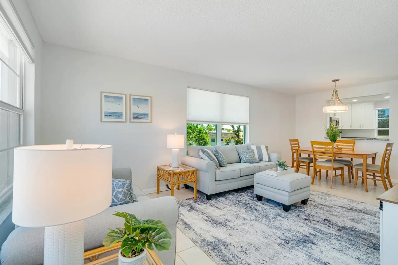 Waterfront 2-Bedroom Retreat in Longboat Key photo 3