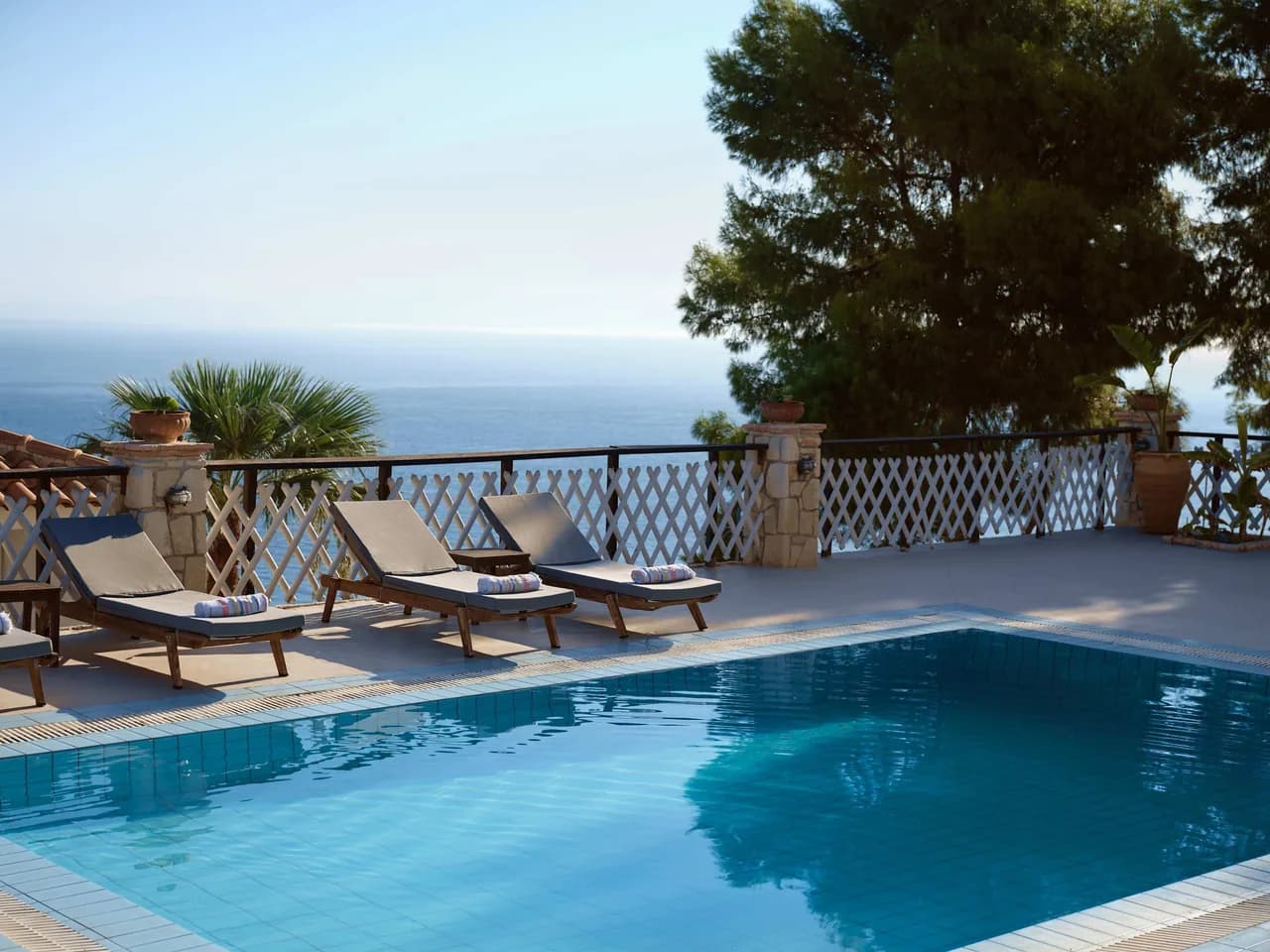Elegante Villa con Vista al Mar, Piscina e Interiores Amplios, foto 2