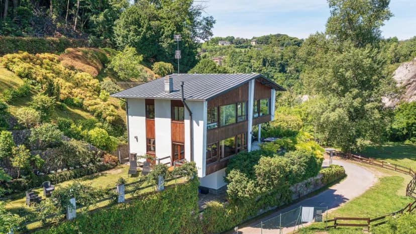 Charming Villa Near Arona Promenade