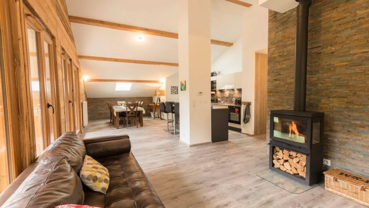 Morzine Escape With Outdoor Terrace photo 4