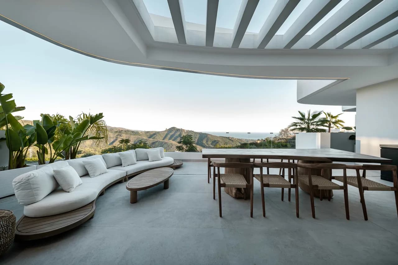 Panoramic Views Three Bedroom Villa in Marbella, Foto 3