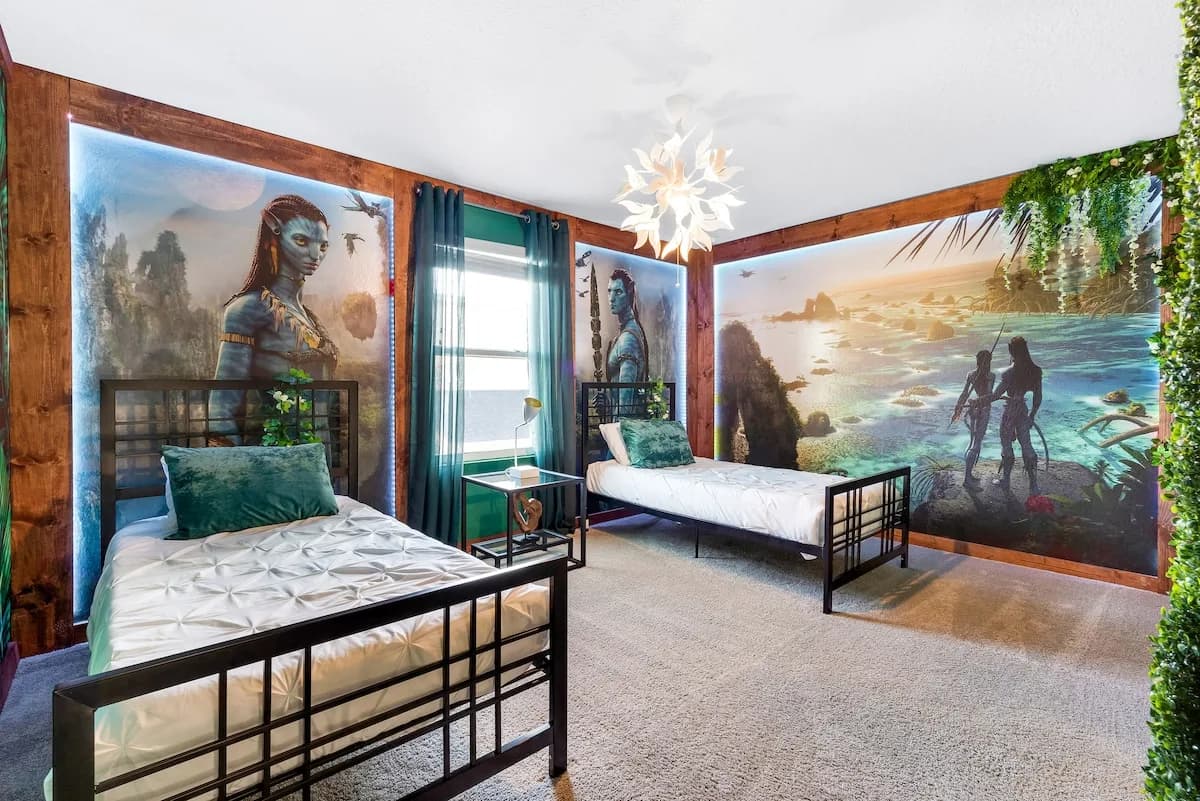Stunning 7BR Home with Themed Bedrooms photo 3