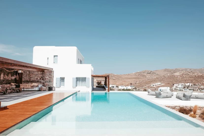 Elegant Mykonos Villa With Sea Views
