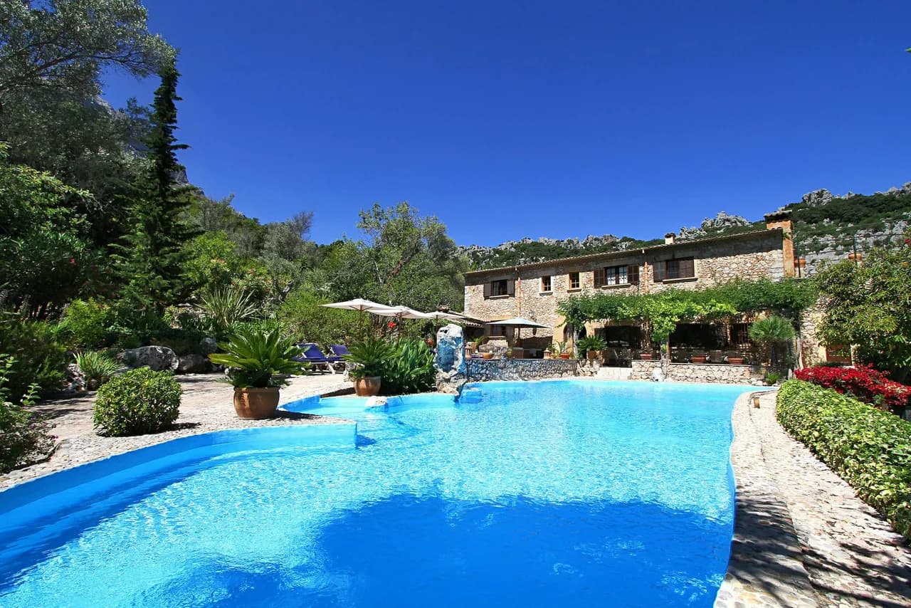 Retiro histórico en la montaña con piscina privada, foto 5