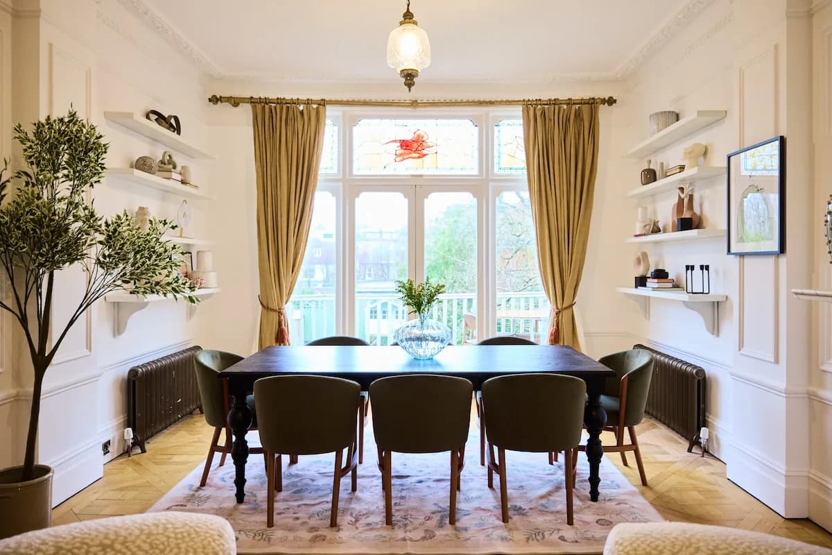 Charming Four Bedroom Villa in Battersea, photo 4
