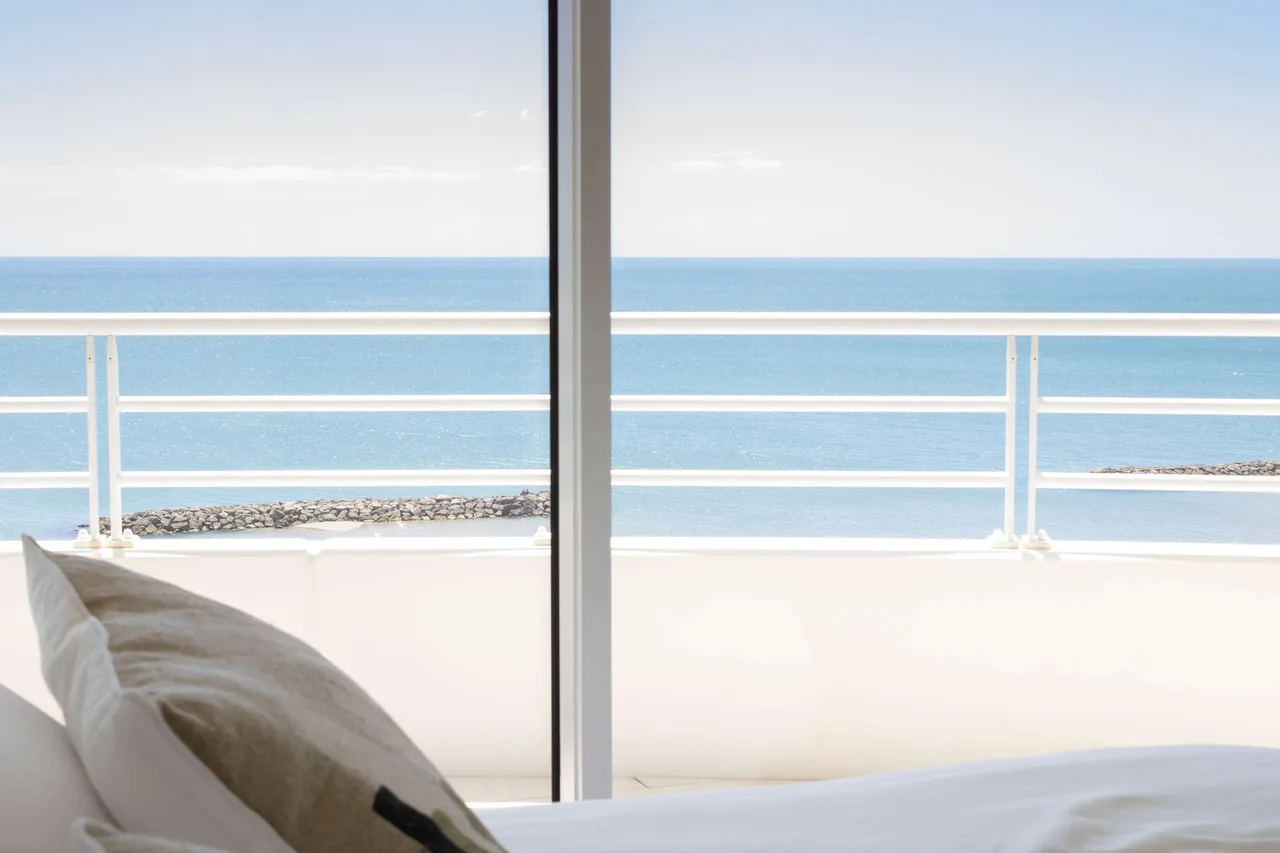 Beachfront Duplex w/ Private Spa & Sea Views photo 3