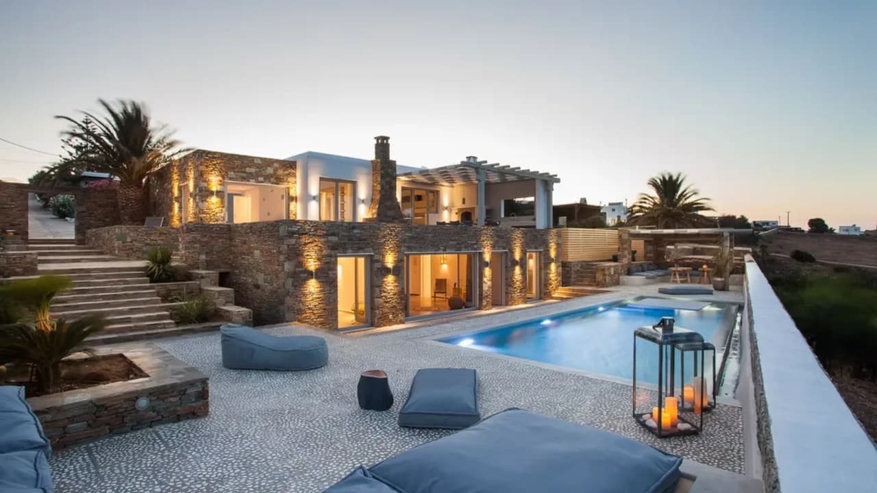Contemporary Cycladic Elegance Near Beach photo 5