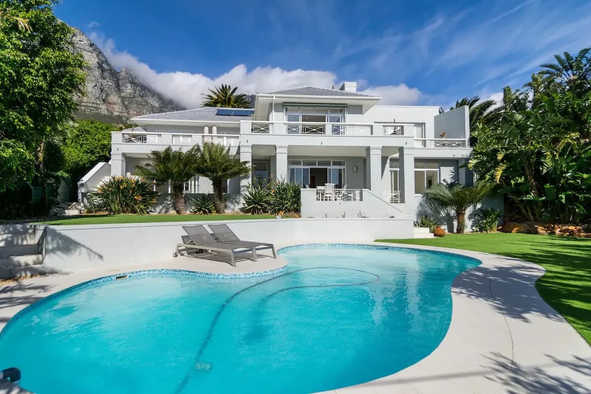 Familienvilla am Strand in Camps Bay, Foto 2