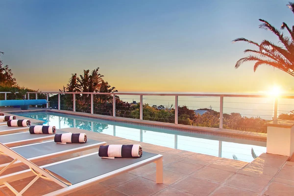 Ocean View Three Bedroom Villa in Camps Bay, Cape Town