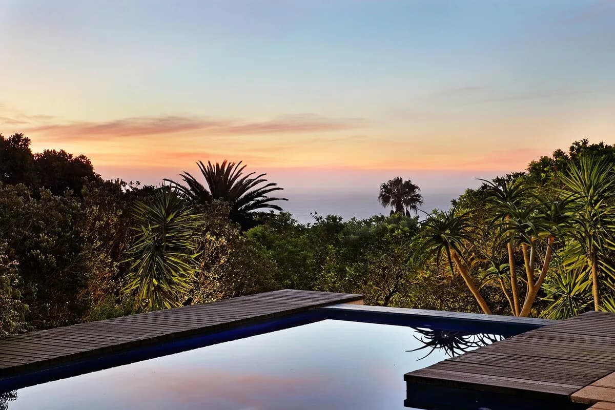 Ocean View Pool Villa in Camps Bay, Western Cape photo 3