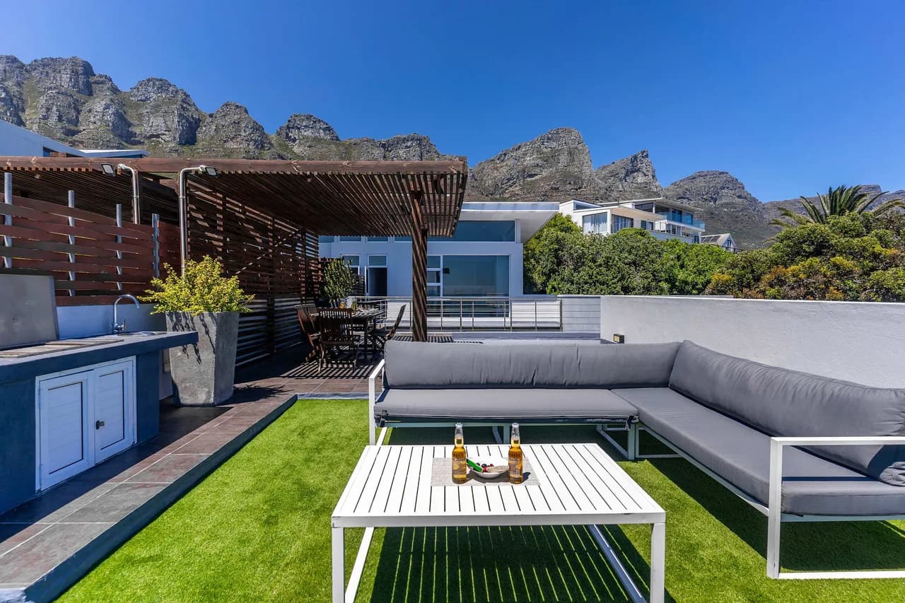 Ocean View Villa with Roof Deck in Cape Town, Foto 2