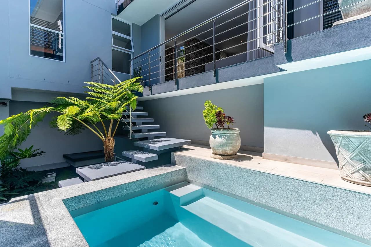 Beachfront Six Bedroom Villa in Camps Bay, Cape Town, Foto 3
