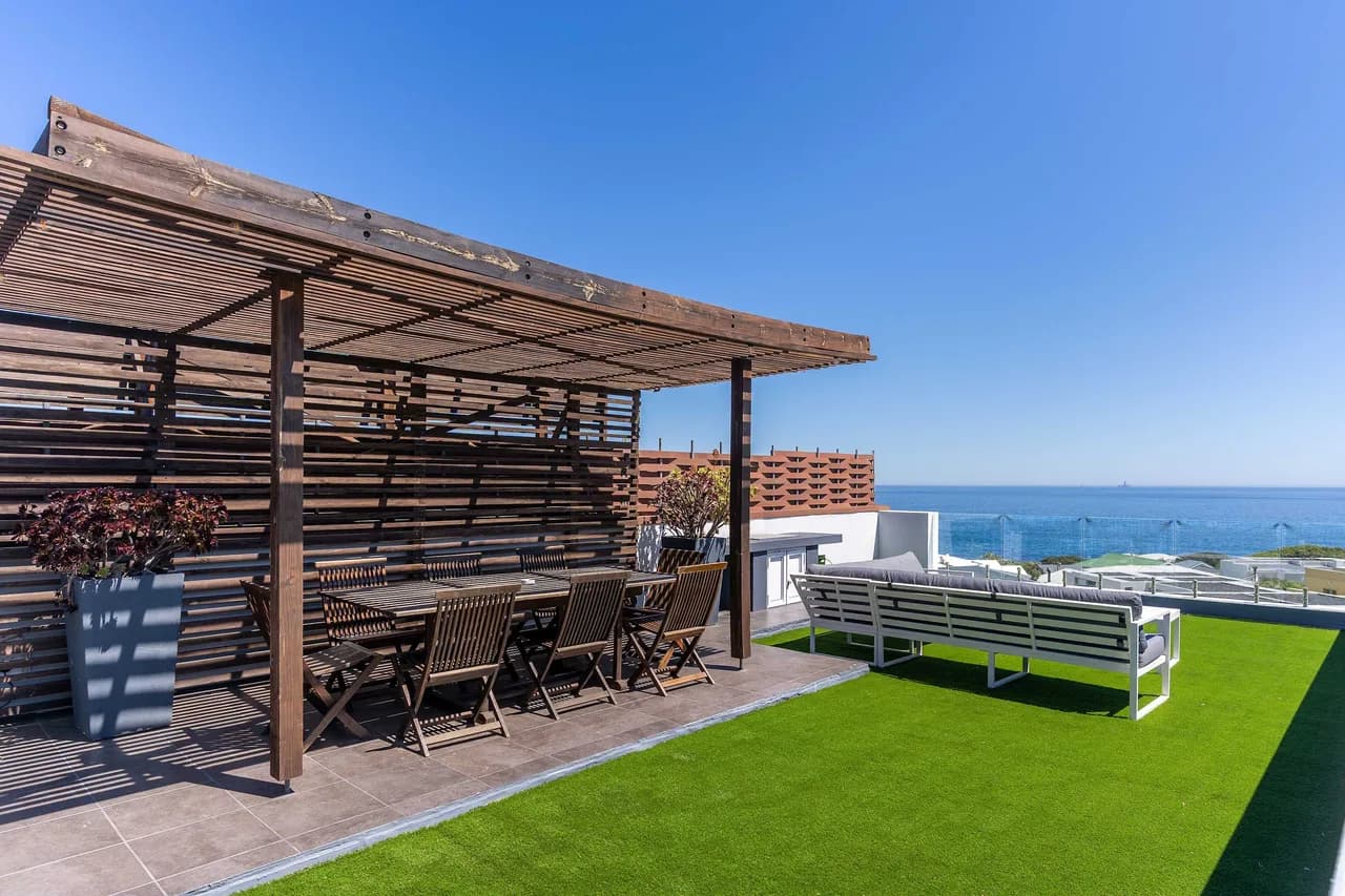 Beachfront Six Bedroom Villa in Camps Bay, Cape Town, Foto 4