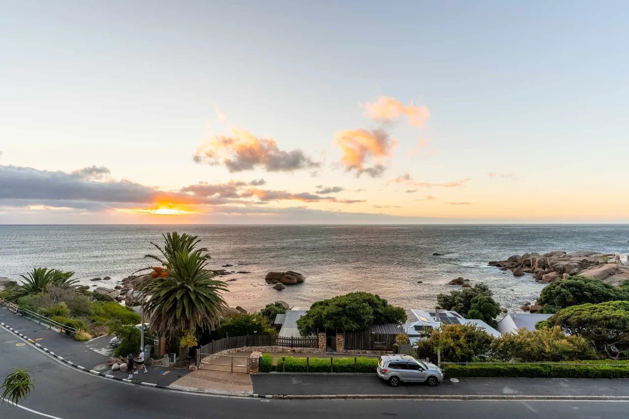 Beachfront Three-Bedroom Apartment in Cape Town, Foto 2