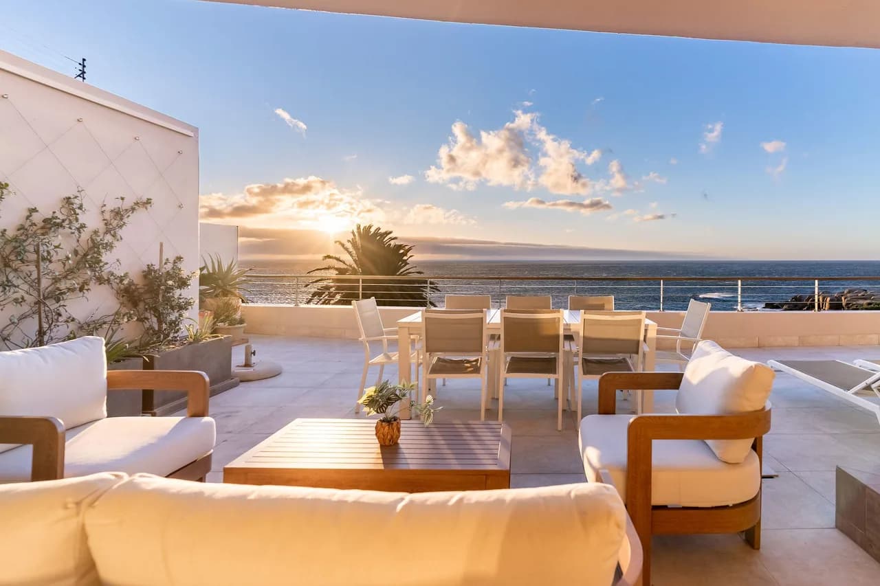 Beachfront Three-Bedroom Apartment in Cape Town, Foto 3
