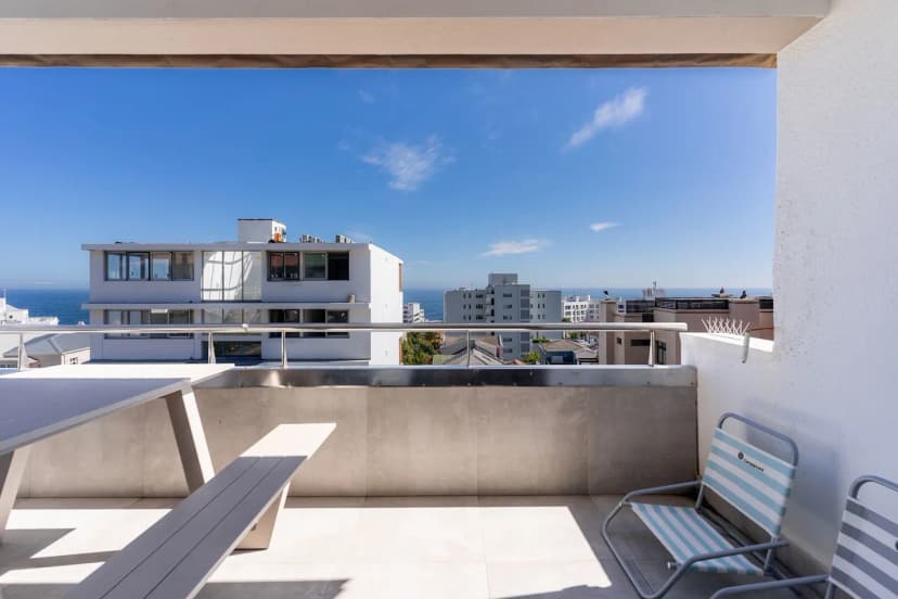 Perfect Location, Views - Bantry Bay Pearl Apt