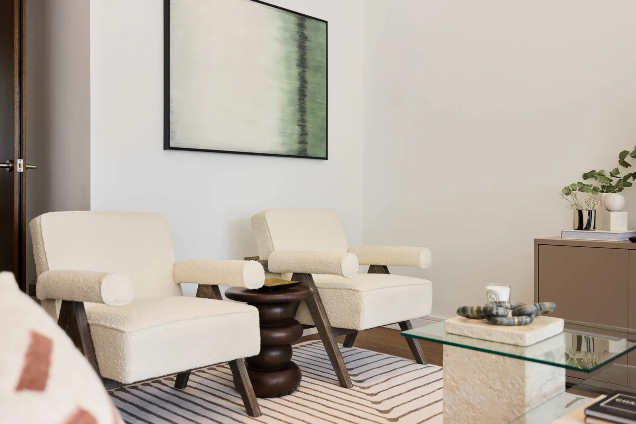 Serene Two Bedroom Escape in London, photo 2