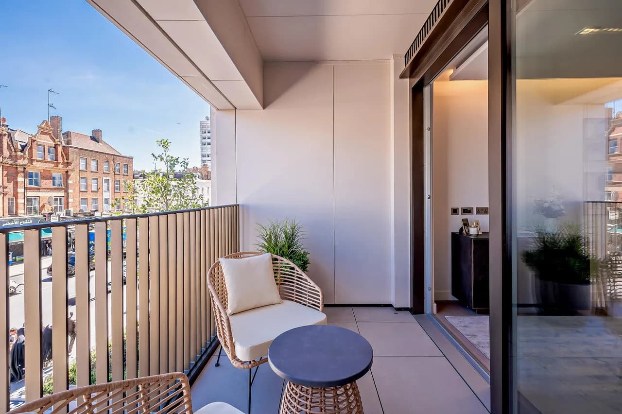Contemporary Two-Bedroom Apartment in London, photo 4