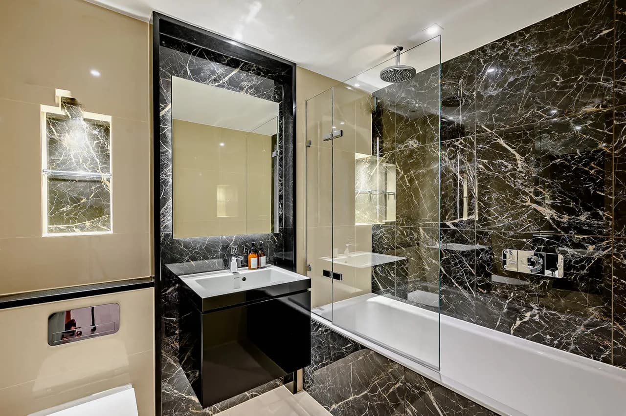 Contemporary Two-Bedroom Apartment in London, photo 5