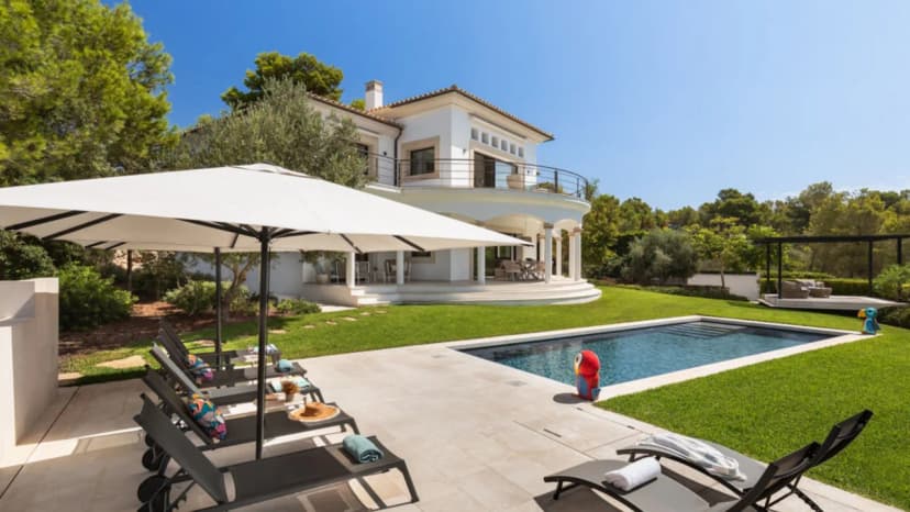 Comfort Villa Near Cap Falco