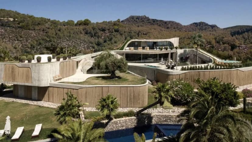 Elegant Ibiza Escape With Pools