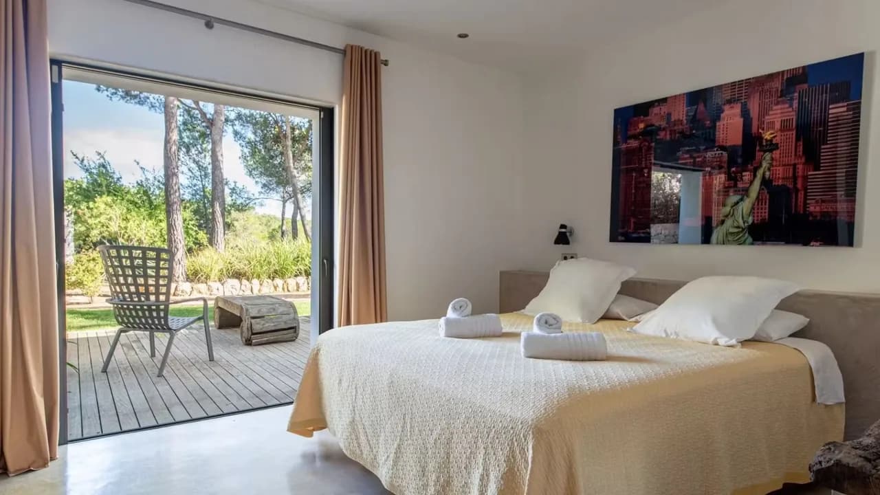 Sleek Villa Overlooking Ibiza Town photo 3