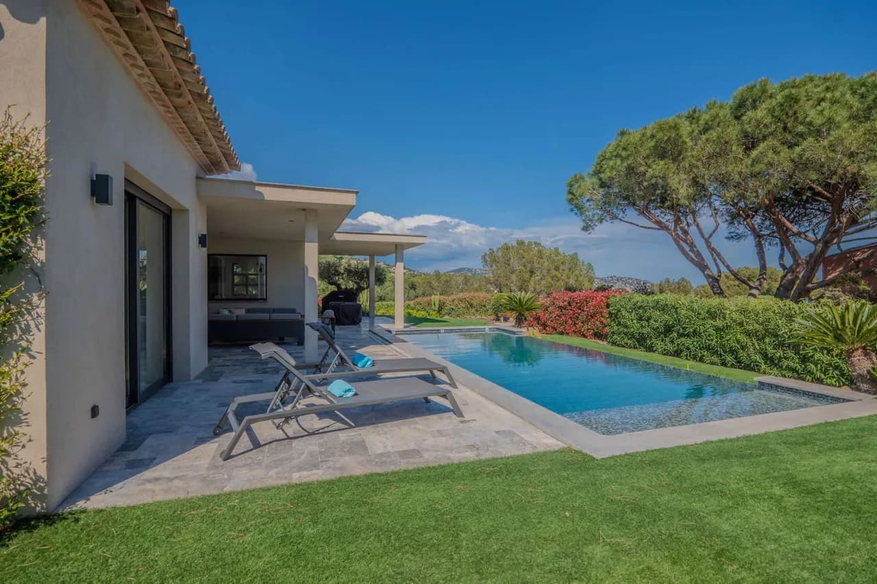 Modernes Design trifft auf Riviera-Entspannung, Foto 4