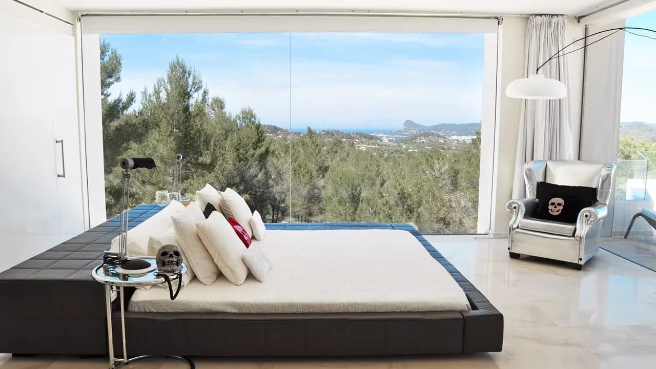 Villa de diseño con jacuzzi al atardecer, foto 3