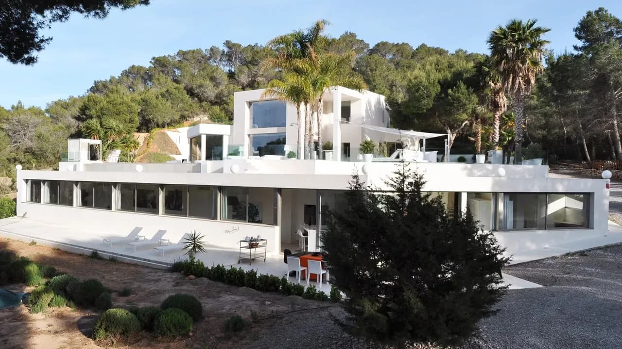 Villa de diseño con jacuzzi al atardecer, foto 5