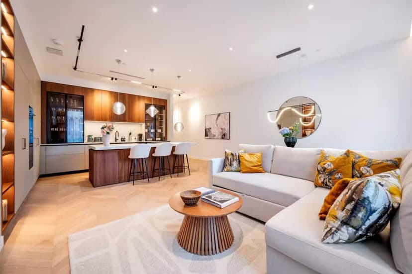 Elegant Urban Apartment in London's West End