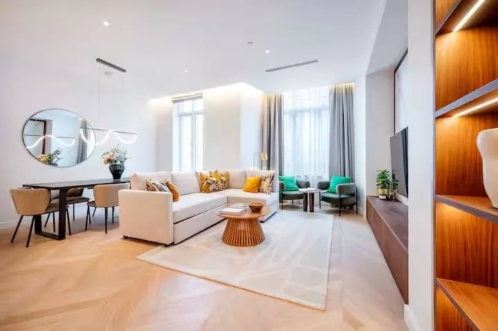 Designer Two Bedroom Apartment in London, Foto 3