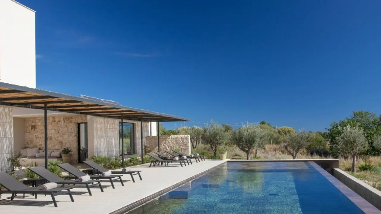 Diseño minimalista se encuentra con la naturaleza siciliana, foto 4