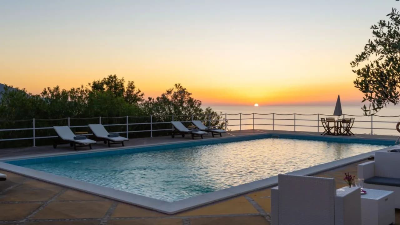 Private Villa Overlooking Aeolian Islands, foto 4