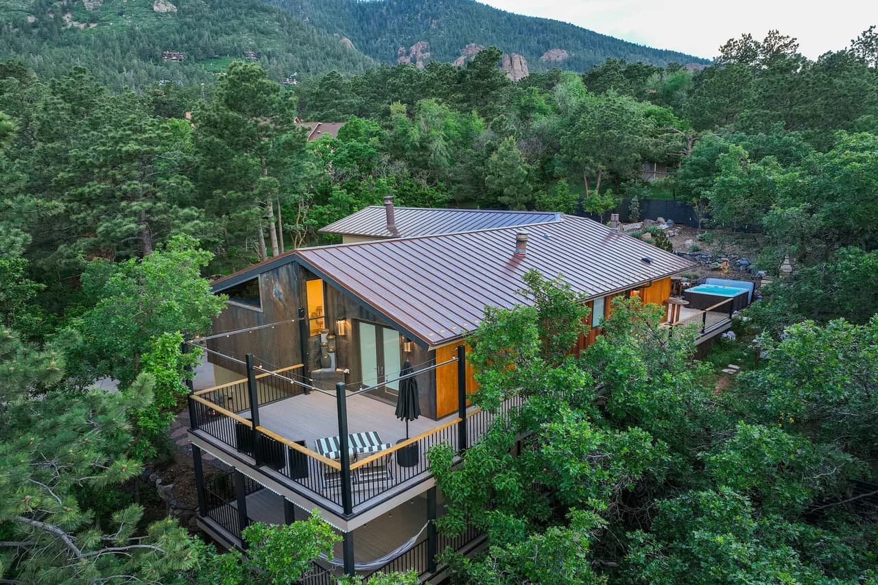 Hot tub, Outdoor dining, BBQ Grill, Fire pit & Gym photo 5