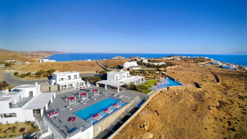Luxury Retreat Overlooking Aegean Sea