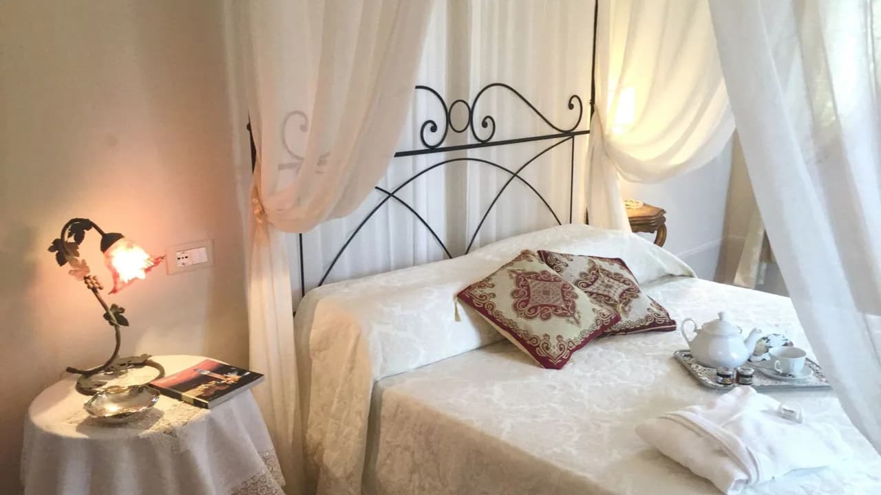 Exklusive Villa mit Blick auf sanfte Hügel, Foto 3