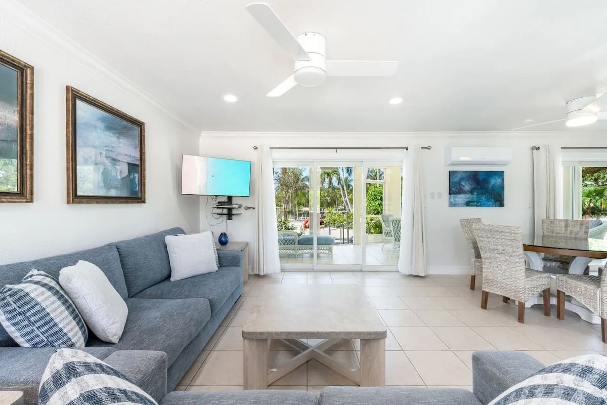 Island House #12 “Summer Breeze” 2BR/2BA at Rum Point Bioluminescent Bay photo 3