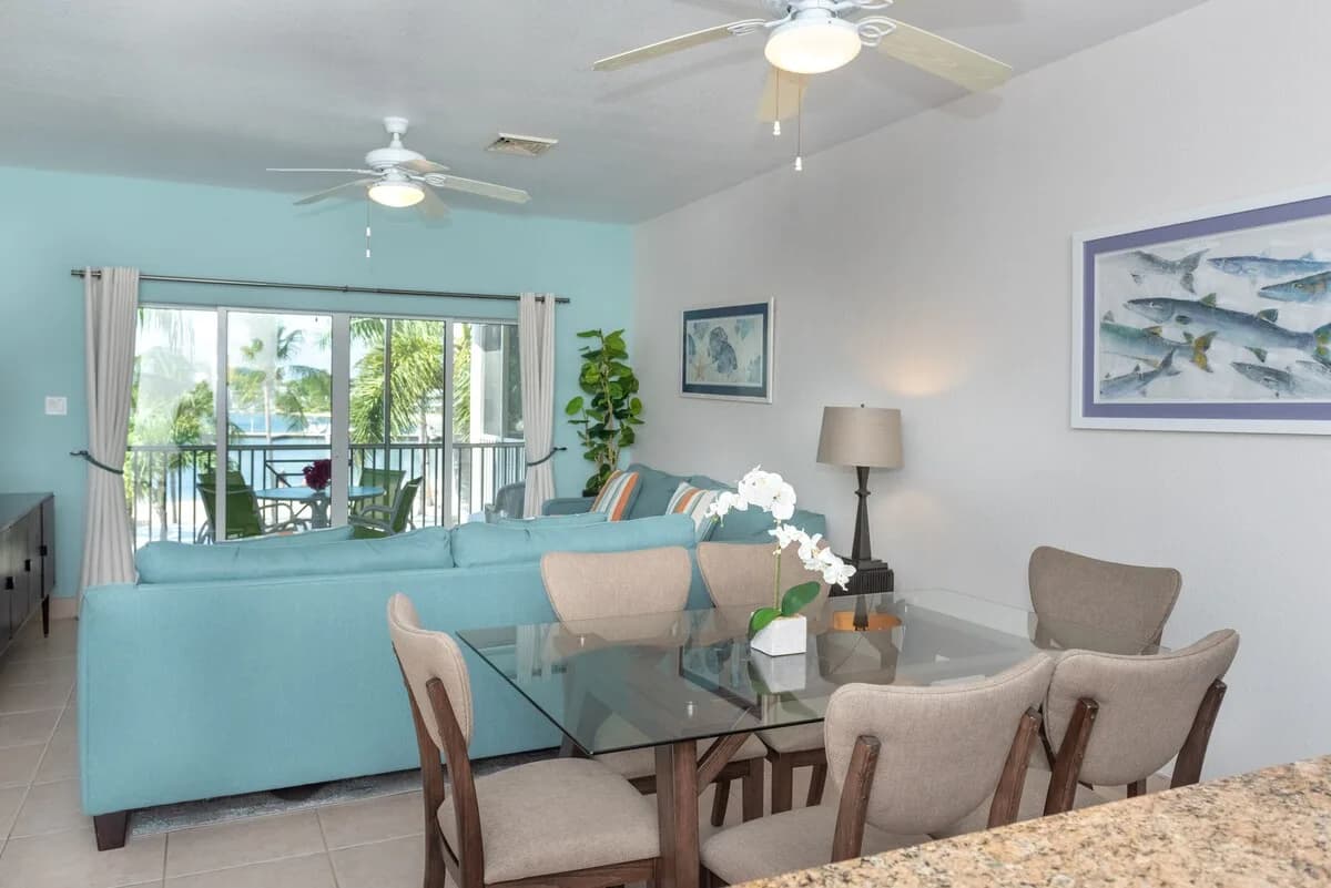 Ocean View Beachfront Villa in Grand Cayman photo 4